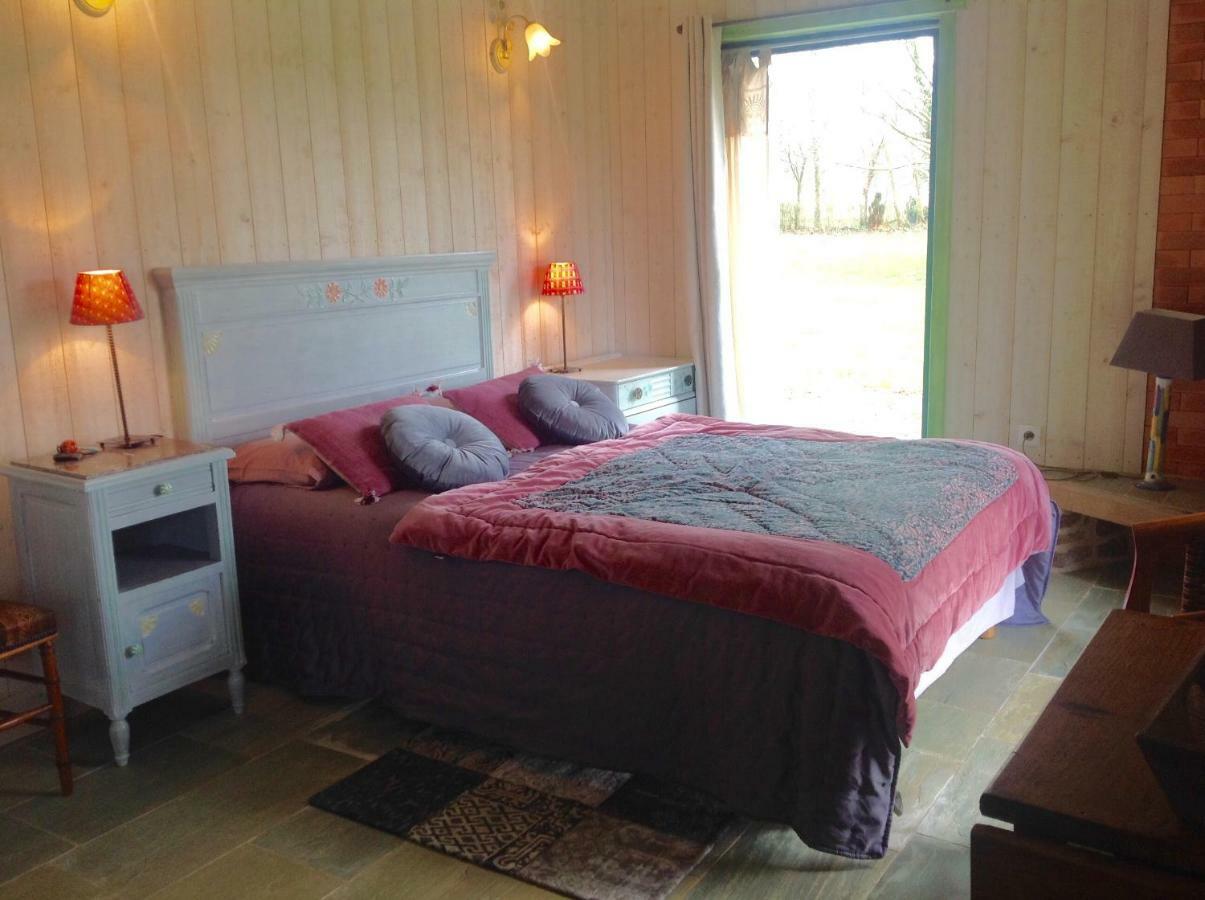 Au Pont Ricoul Bed and Breakfast Saint-Pierre-de-Plesguen Εξωτερικό φωτογραφία